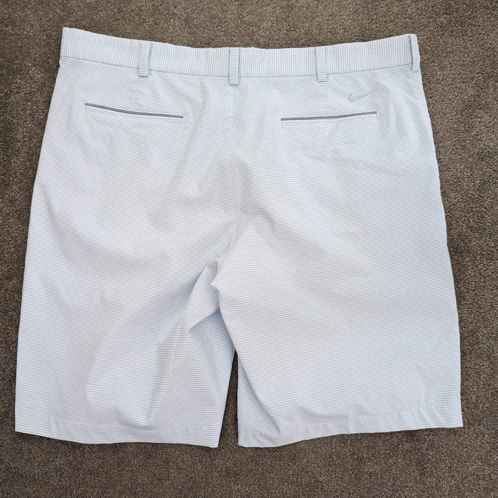 Nike dri fit golf shorts blue and white striped men's 38